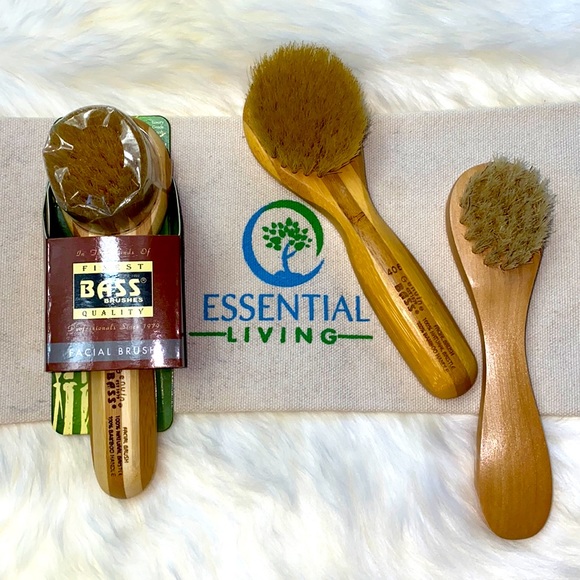 •three• Facial Dry Brushes with Canvas Bag - Picture 8 of 8